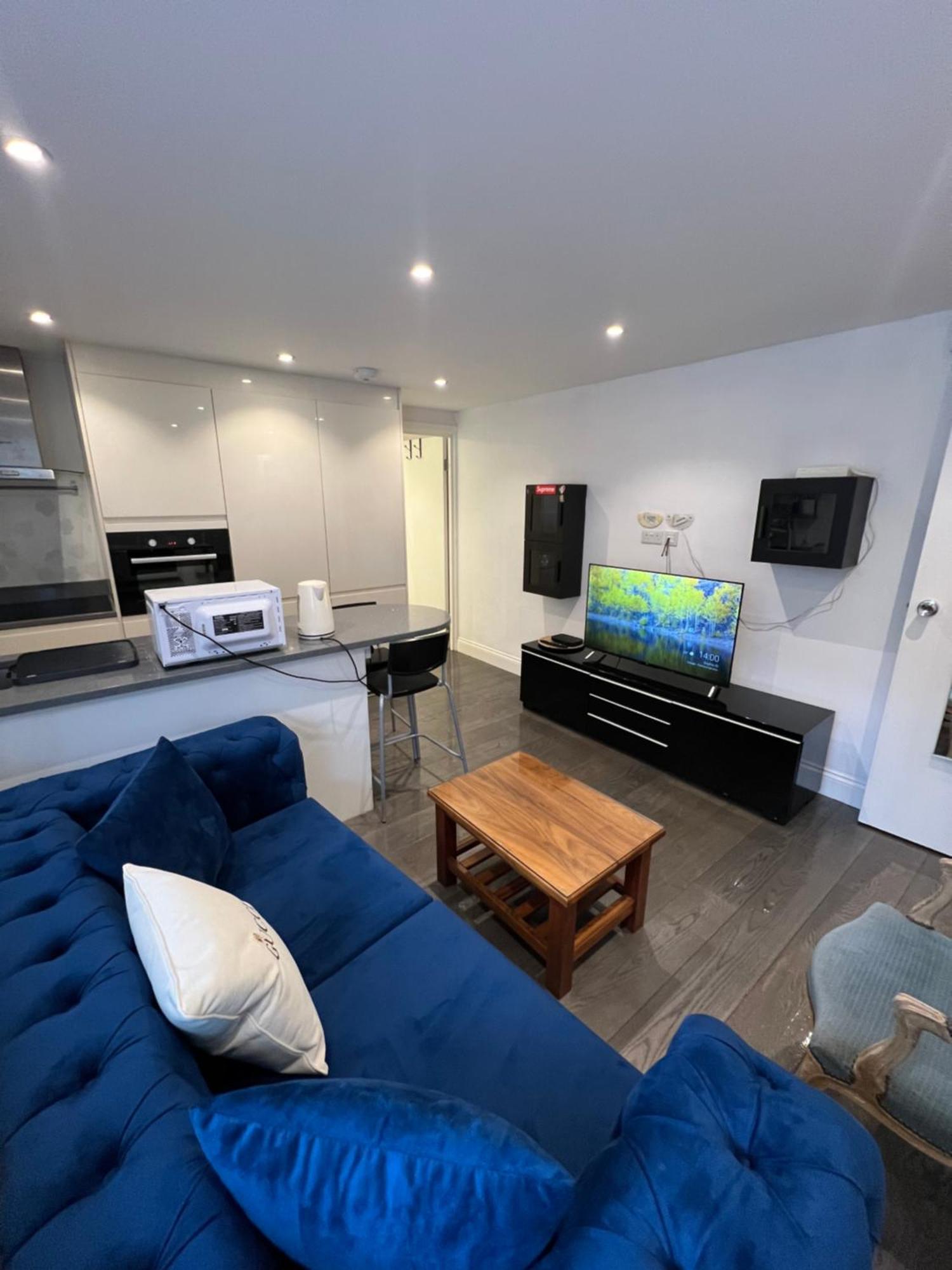 Lovely Chelsea Entire Apartment London City ภายนอก รูปภาพ