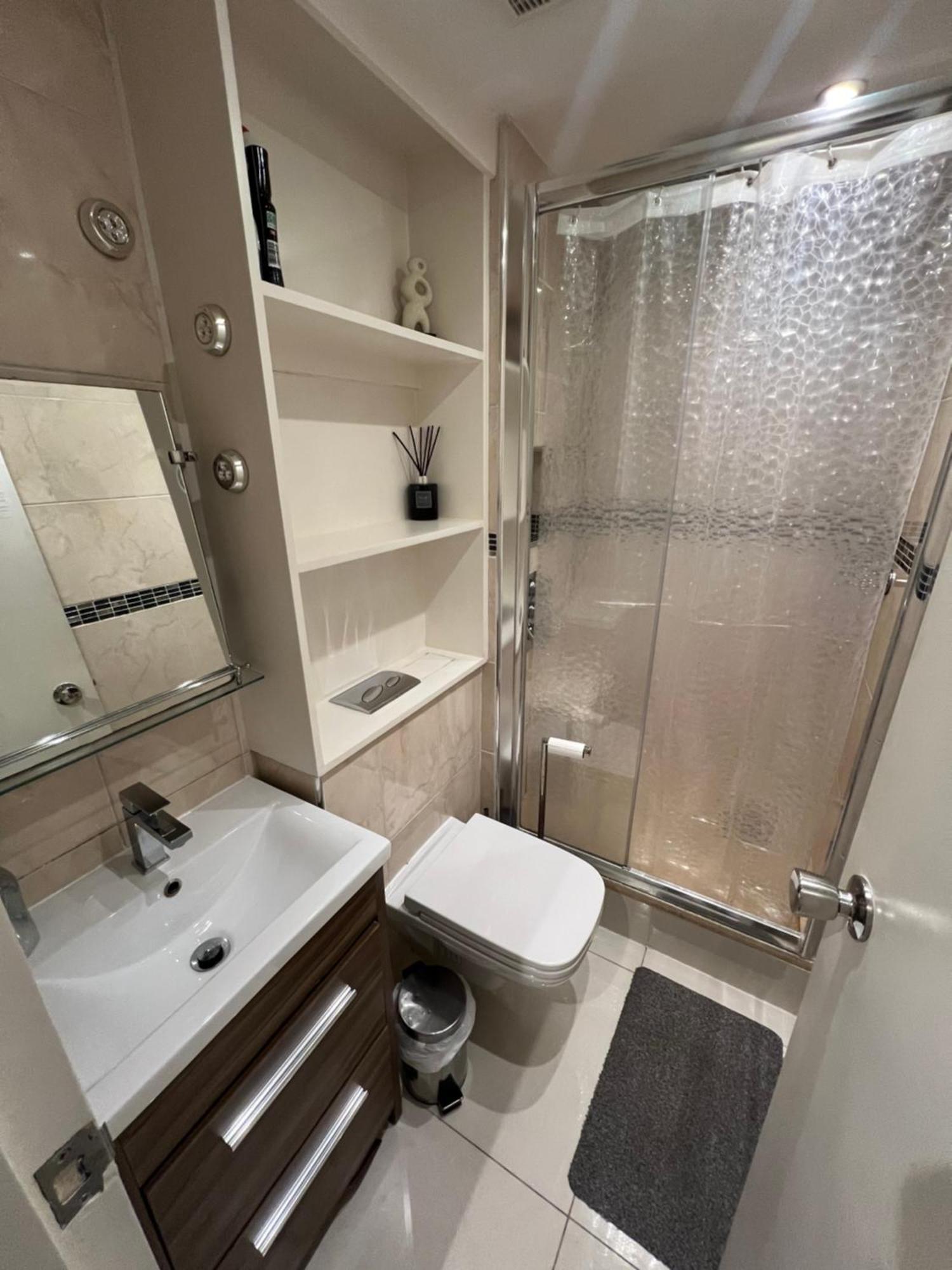 Lovely Chelsea Entire Apartment London City ภายนอก รูปภาพ